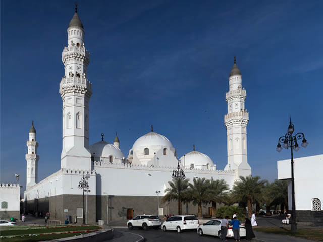 masjid quba tampak luar